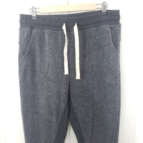 Zella gray fleece faux fur sherpa high waist sweatpants size medium - Picture 2 of 9